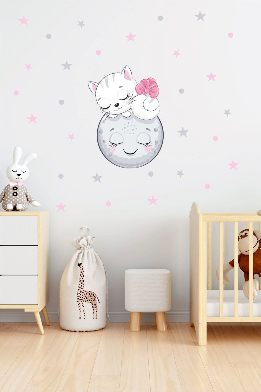 Ayda Uyuyan Sevimli Kedi Çocuk Odası Duvar Sticker