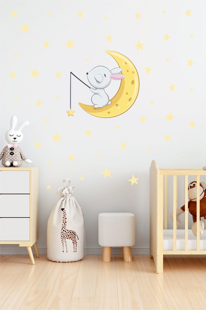 Ayda Oturan Sevimli Tavşan Çocuk Odası Duvar Sticker