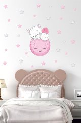 Ayda Uyuyan Sevimli Kedi Çocuk Odası Duvar Sticker