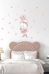 Bale Yapan Sevimli Tavşan Çocuk Odası Duvar Sticker