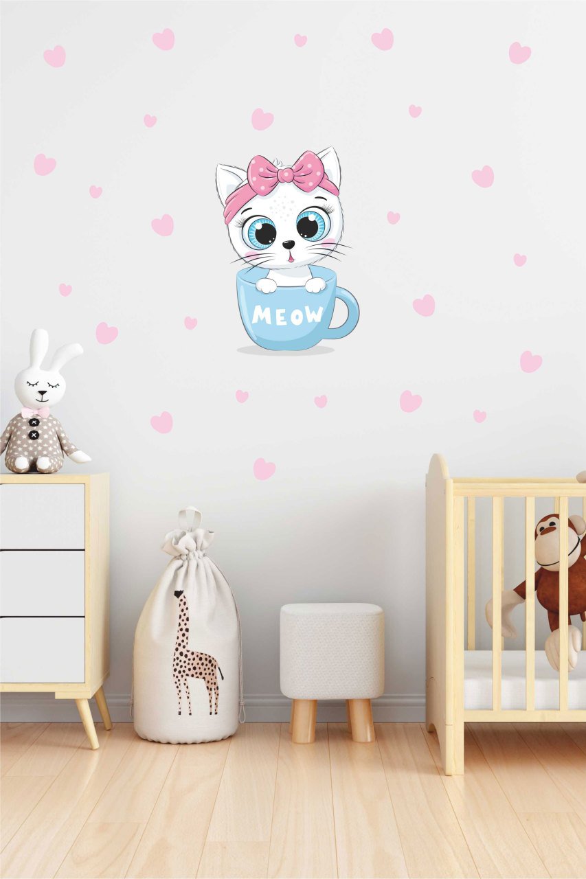 Fincan İçindeki Sevimli Şaşkın Kedi Çocuk Odası Duvar Sticker