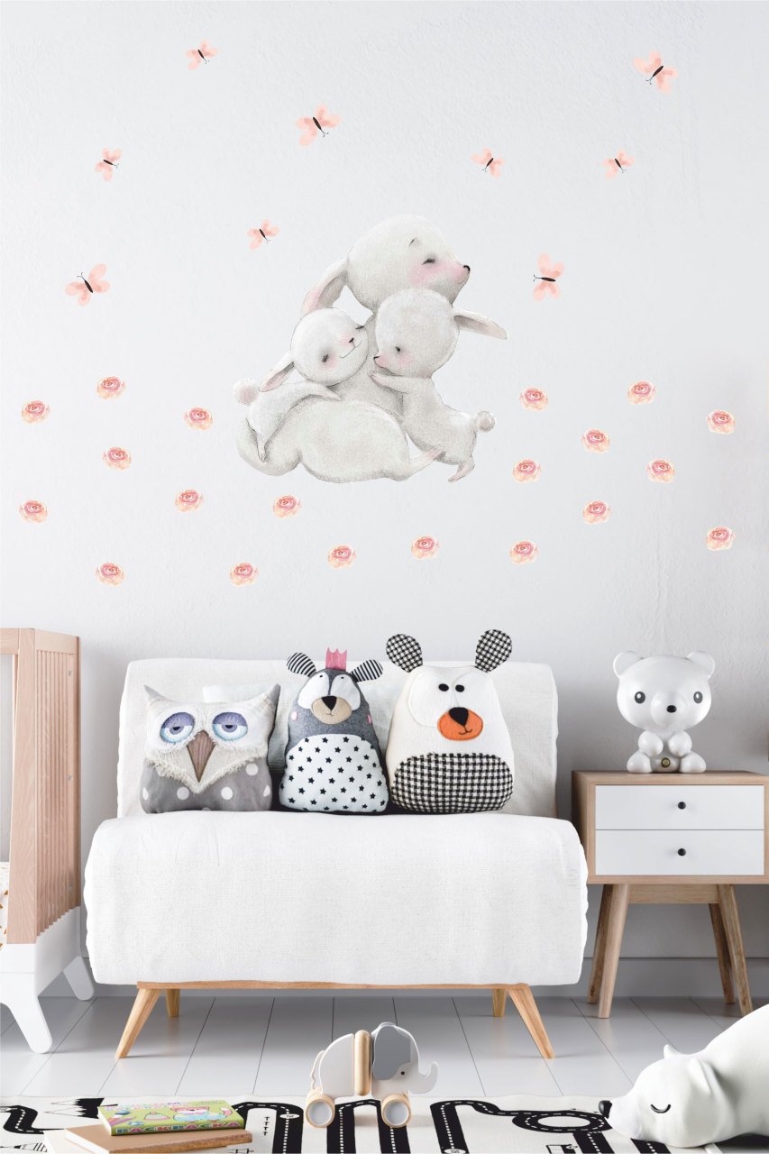 Anne Tavşan ve Sevimli Yavruları Çocuk Odası Duvar Sticker